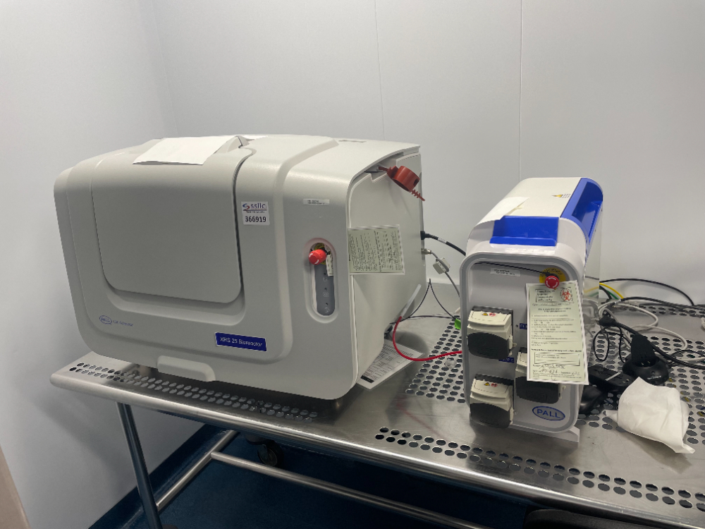 Image of Pall XRS 25 Bioreactor w/ mPath Control Tower